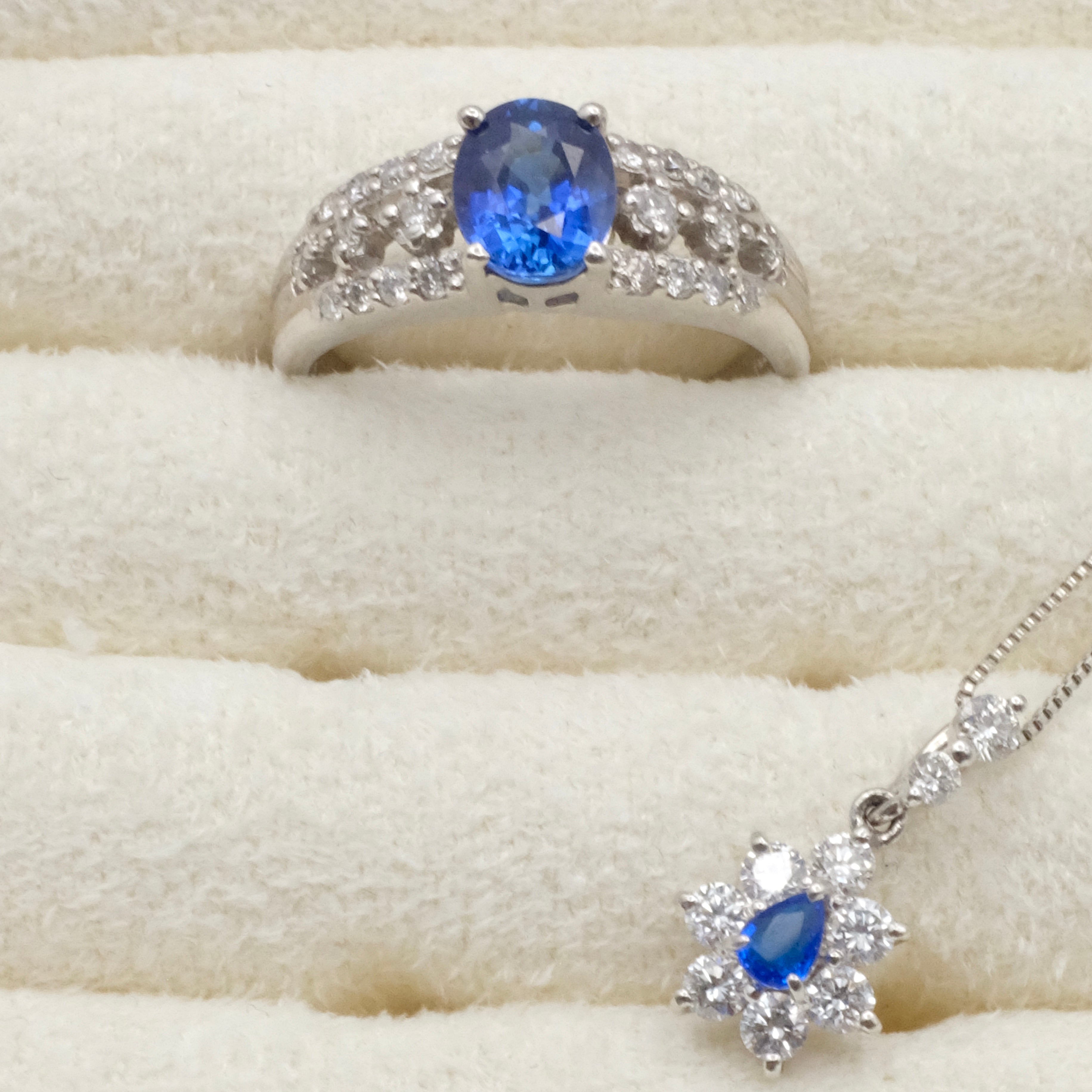 Cornflower Blue Sapphire Lace Setting Ring